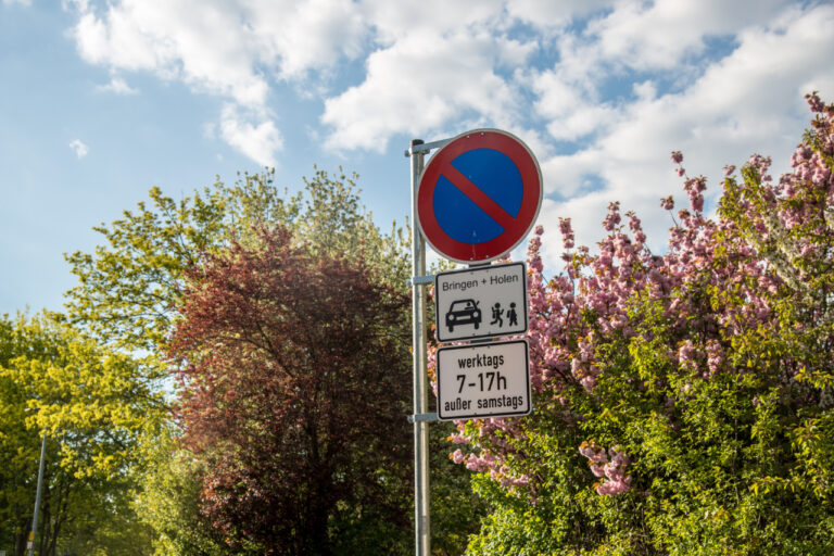 Mehr Sicherheit für alle: Hol- und Bringzone am Dornsheimer Weg