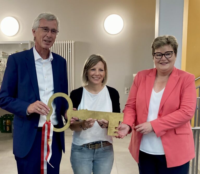 „Vom Lernort zum Lebensort“ – SPD gratuliert Grundschule zum Neubau